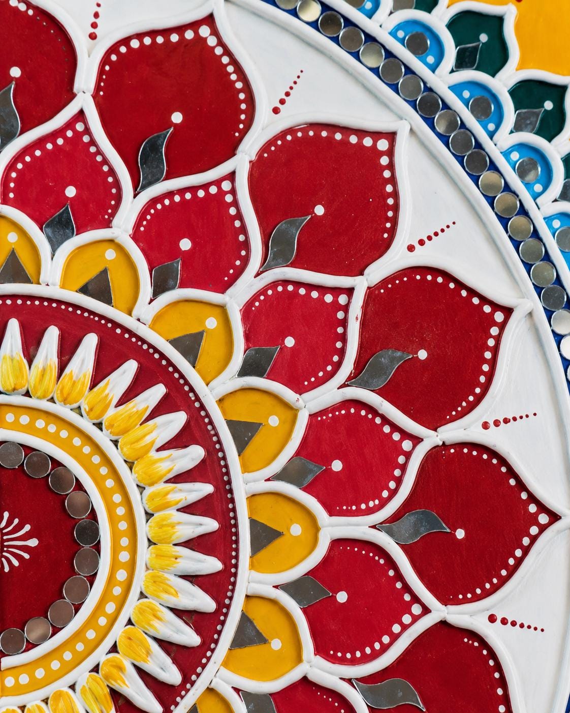 Vertical Lippan Mandala Wall Art, Mud Mirror Indian Folk Decor